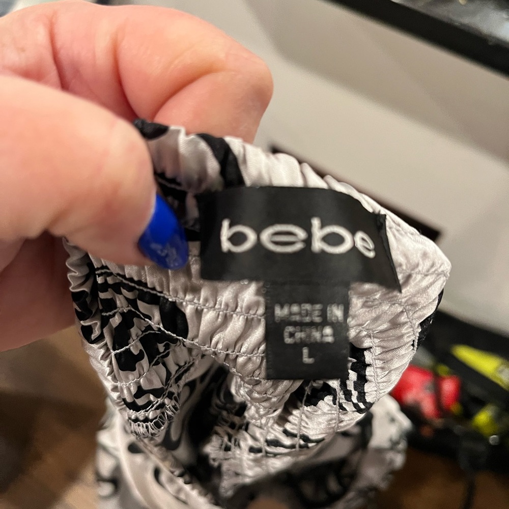 Bebe top - Picture 2 of 2